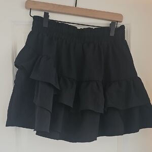 Elegant Black Ruffled Skort